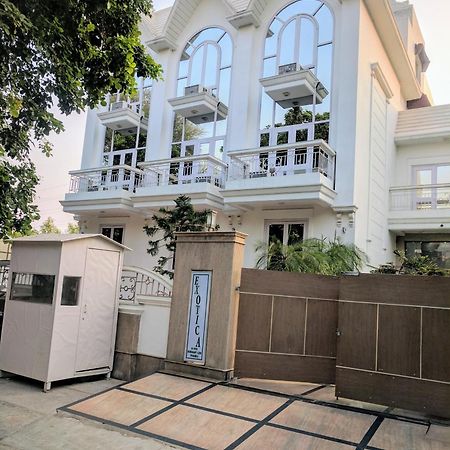 Hotel Exotica Leisure Valley, Gurgaon Ngoại thất bức ảnh