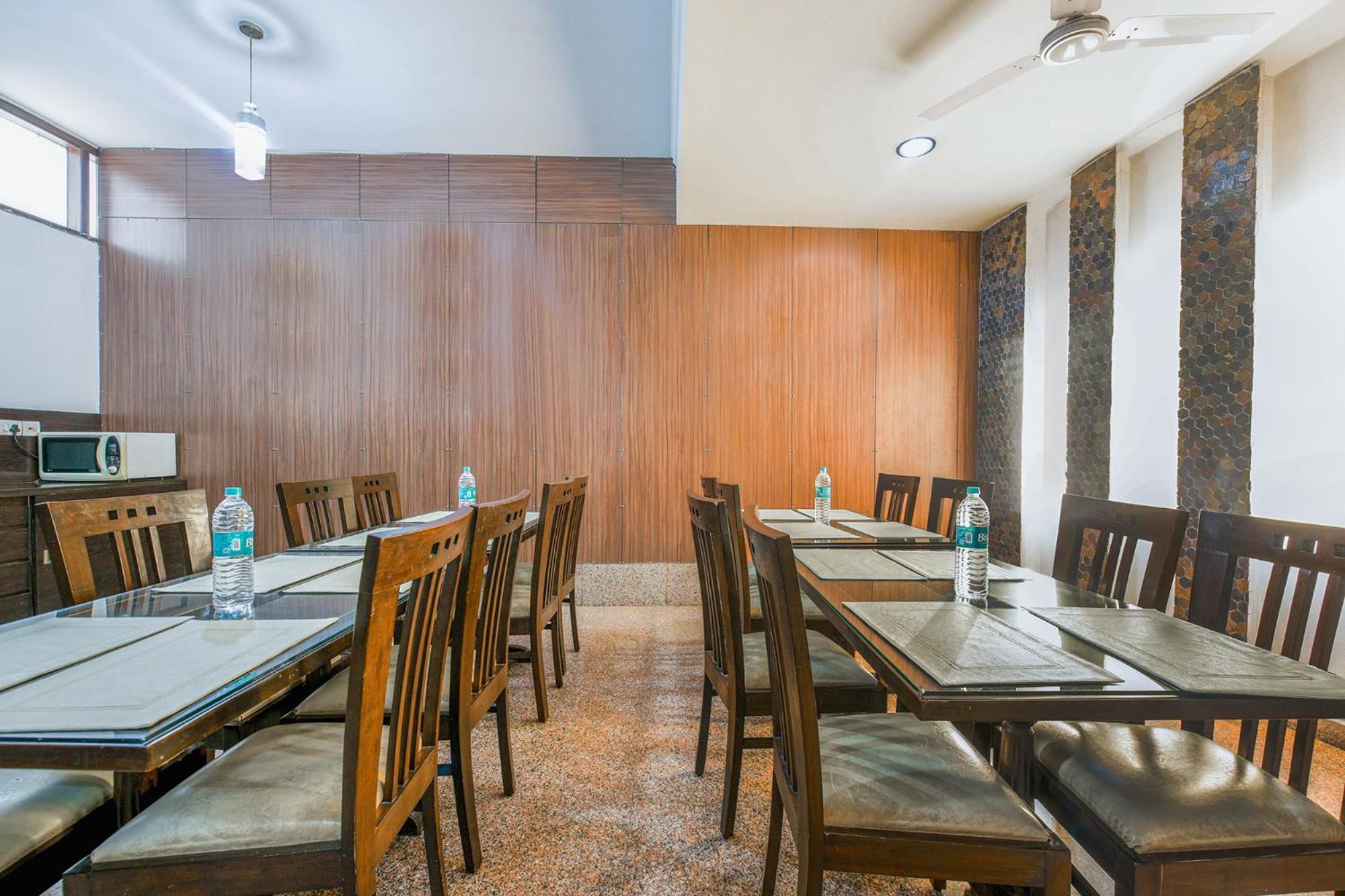 Hotel Exotica Leisure Valley, Gurgaon Ngoại thất bức ảnh
