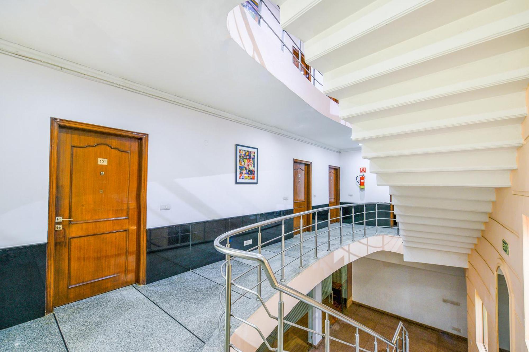 Hotel Exotica Leisure Valley, Gurgaon Ngoại thất bức ảnh