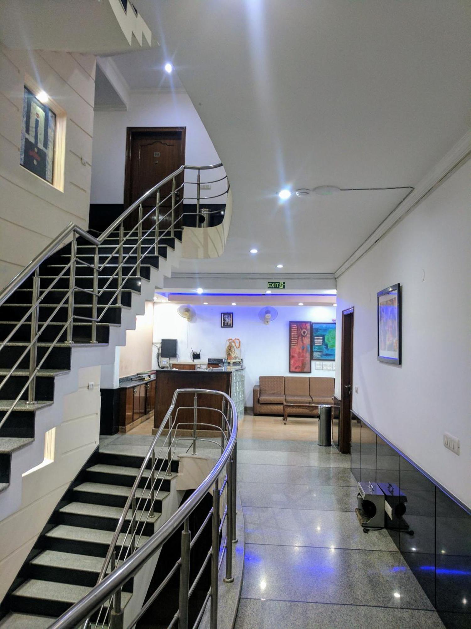 Hotel Exotica Leisure Valley, Gurgaon Ngoại thất bức ảnh