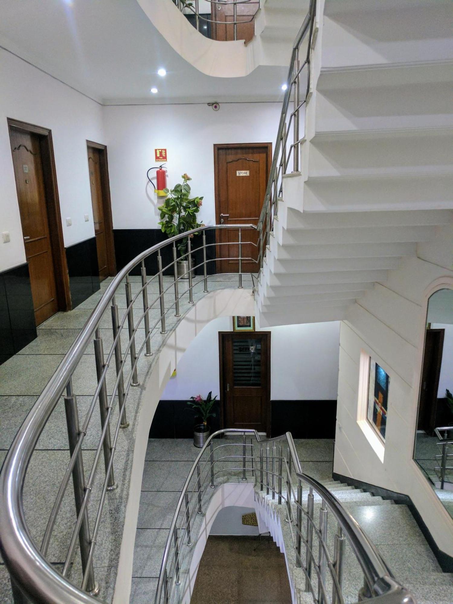 Hotel Exotica Leisure Valley, Gurgaon Ngoại thất bức ảnh